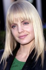 Mena Suvari